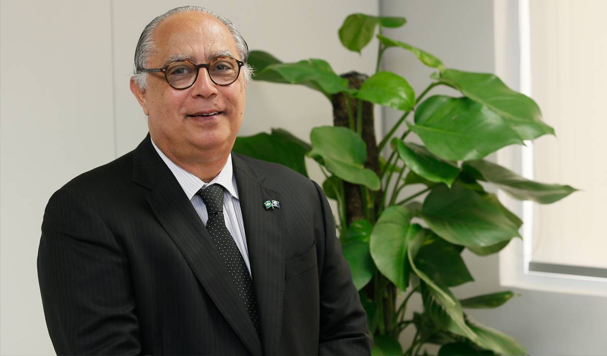 Capa: Papo Direto: Carlos Santos Amorim, diretor de Relações Externas da ABNT